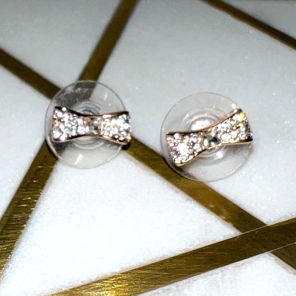 Kate Spade 🎀 Ready Set Bow Pave Bow Studs 🎀